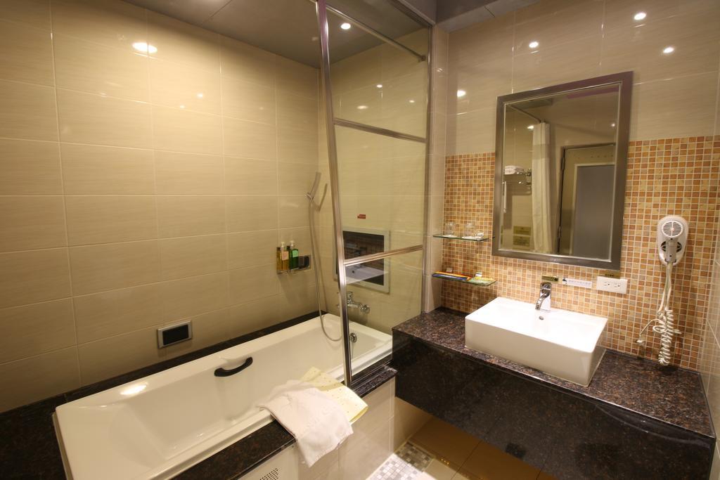 R7 Hotel Kaohsziung Kültér fotó