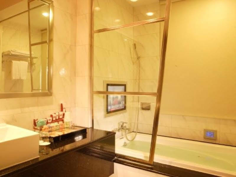 R7 Hotel Kaohsziung Kültér fotó