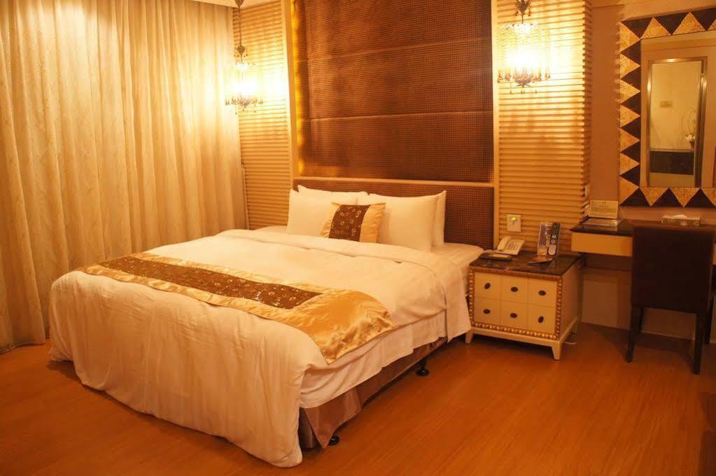 R7 Hotel Kaohsziung Kültér fotó